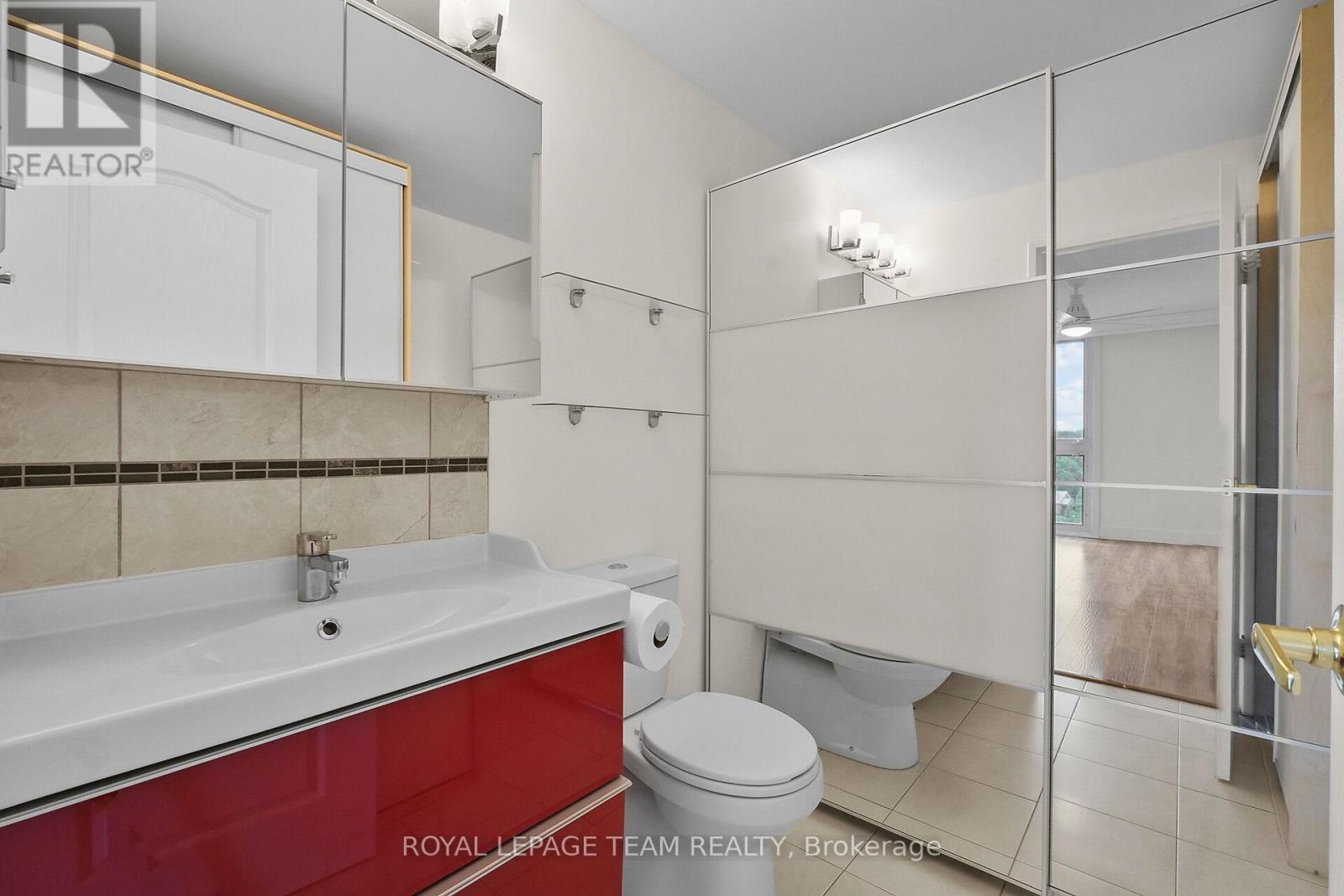 1103 - 1025 Richmond Road