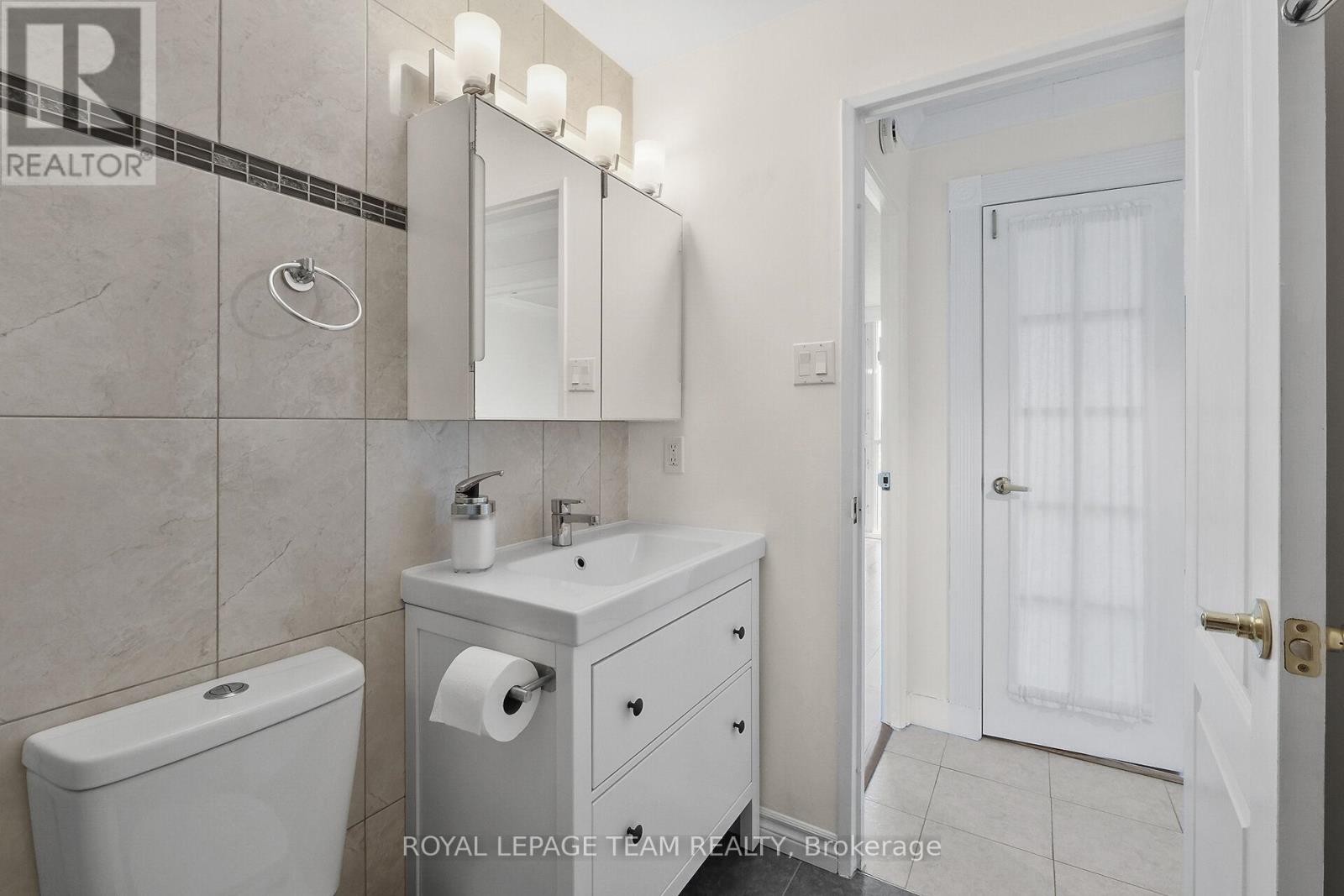 1103 - 1025 Richmond Road