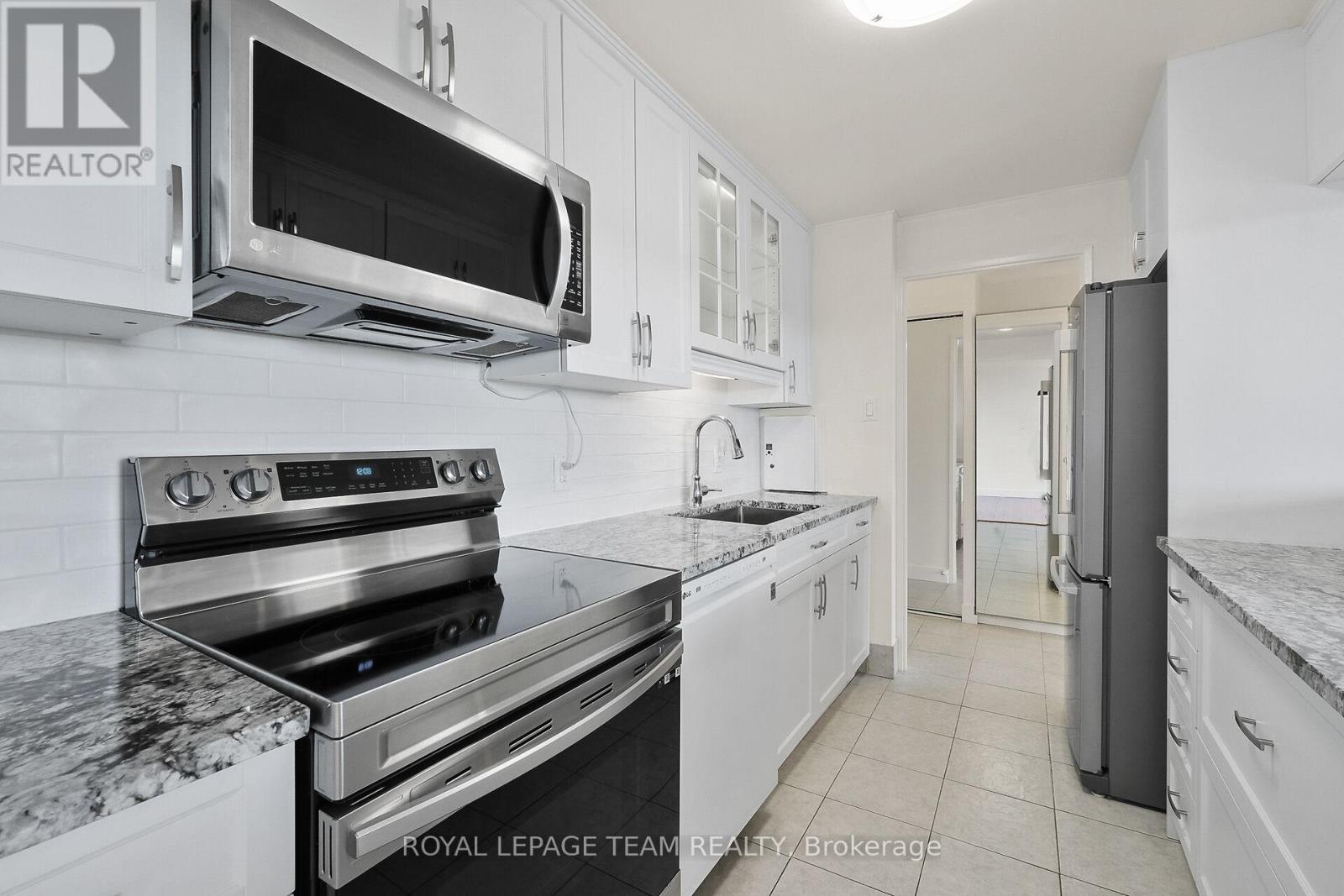 1103 - 1025 Richmond Road