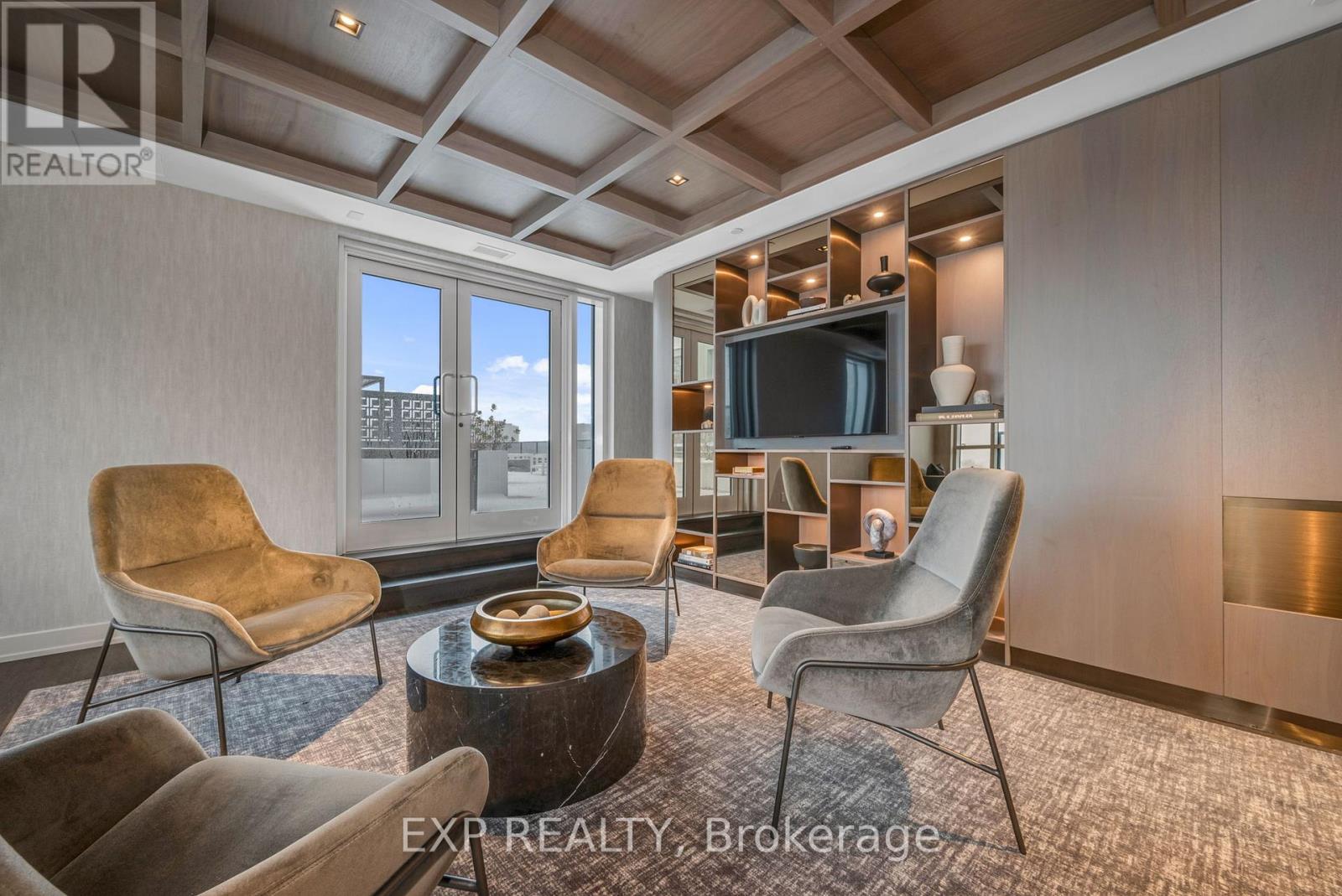 421 - 560 Rideau Street