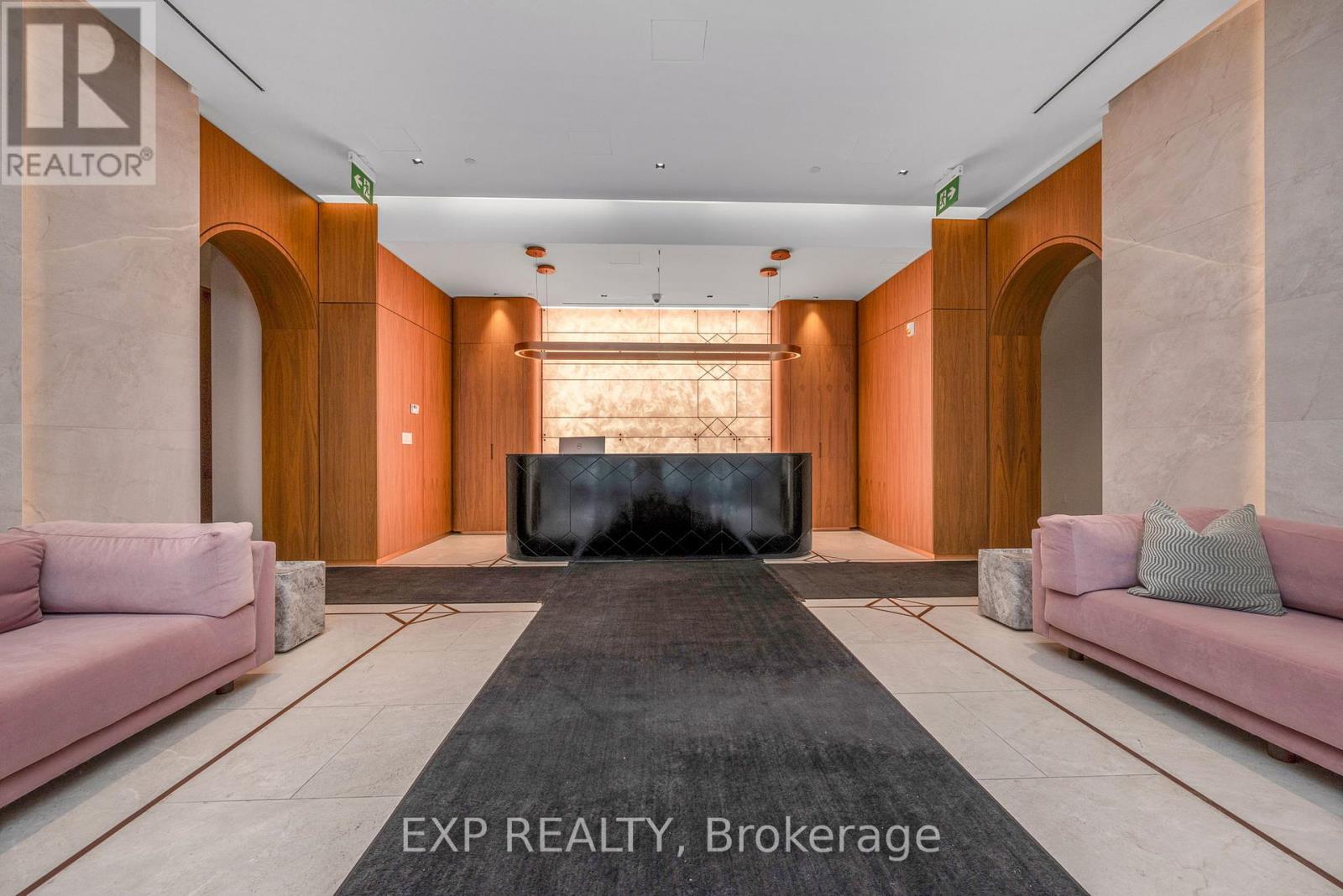 421 - 560 Rideau Street