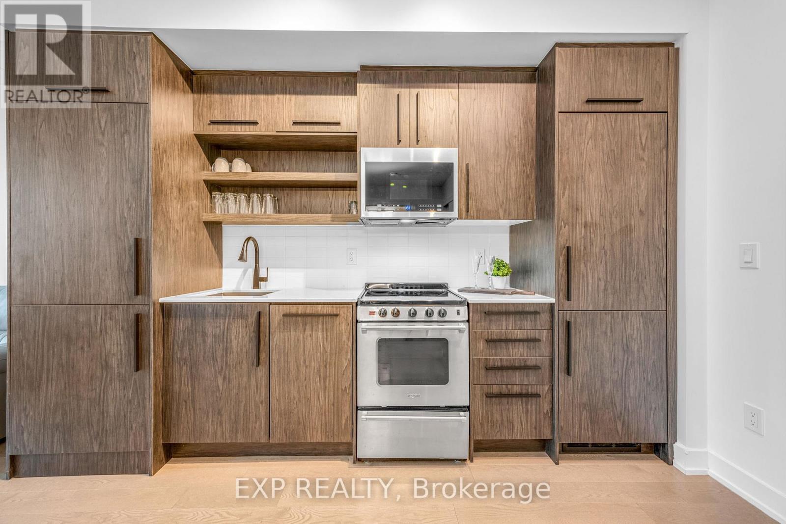 421 - 560 Rideau Street