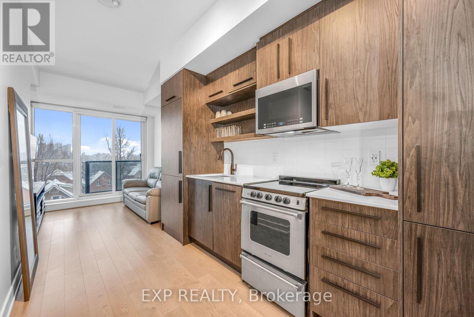 421 - 560 Rideau Street