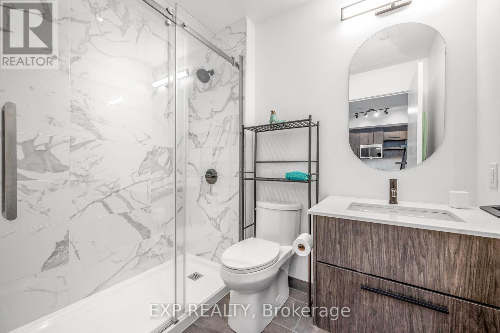 421 - 560 Rideau Street