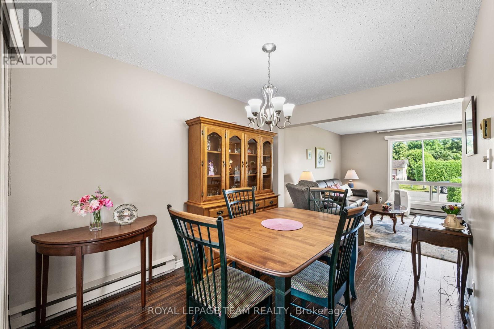 4 Dowdall Crescent