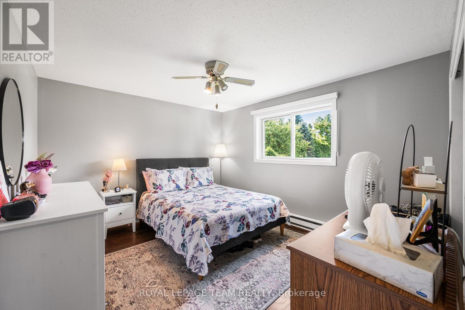 4 Dowdall Crescent