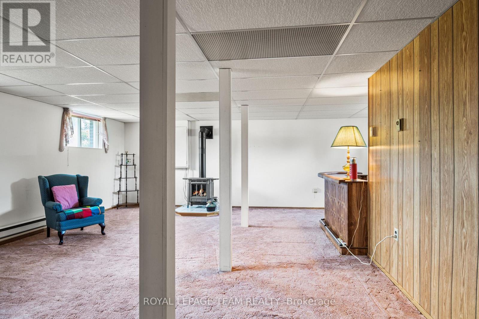 4 Dowdall Crescent