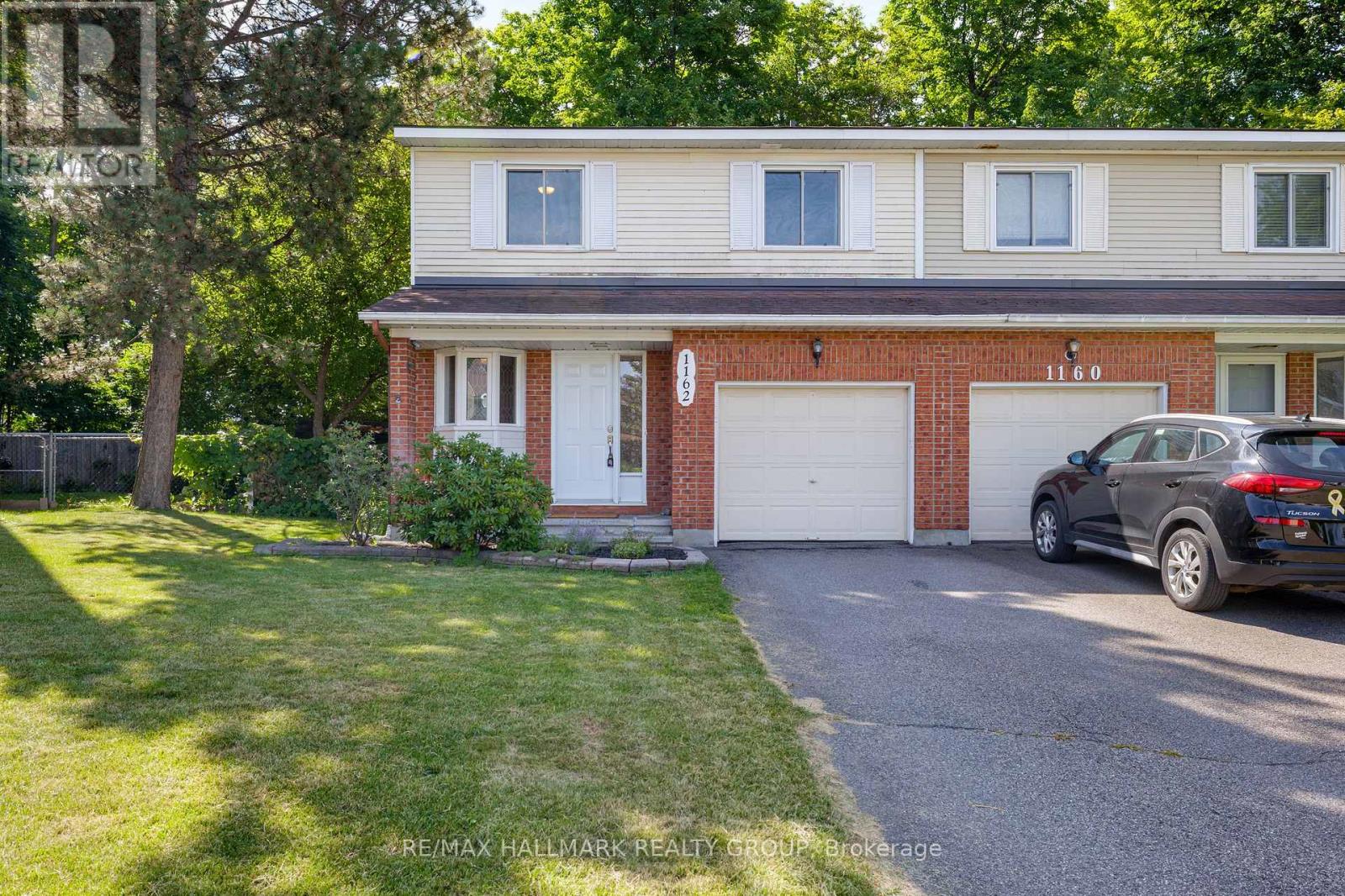 1162 D'erable Place