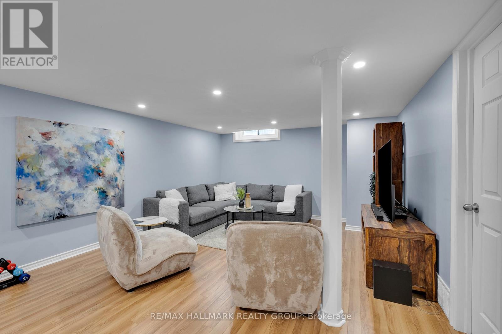 1162 D'erable Place