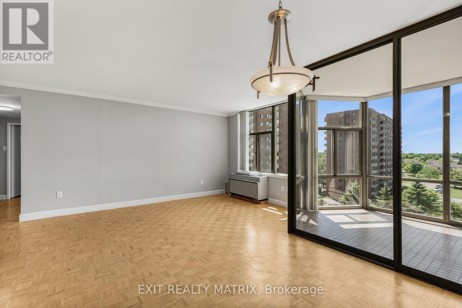 705 - 2759 Carousel Crescent