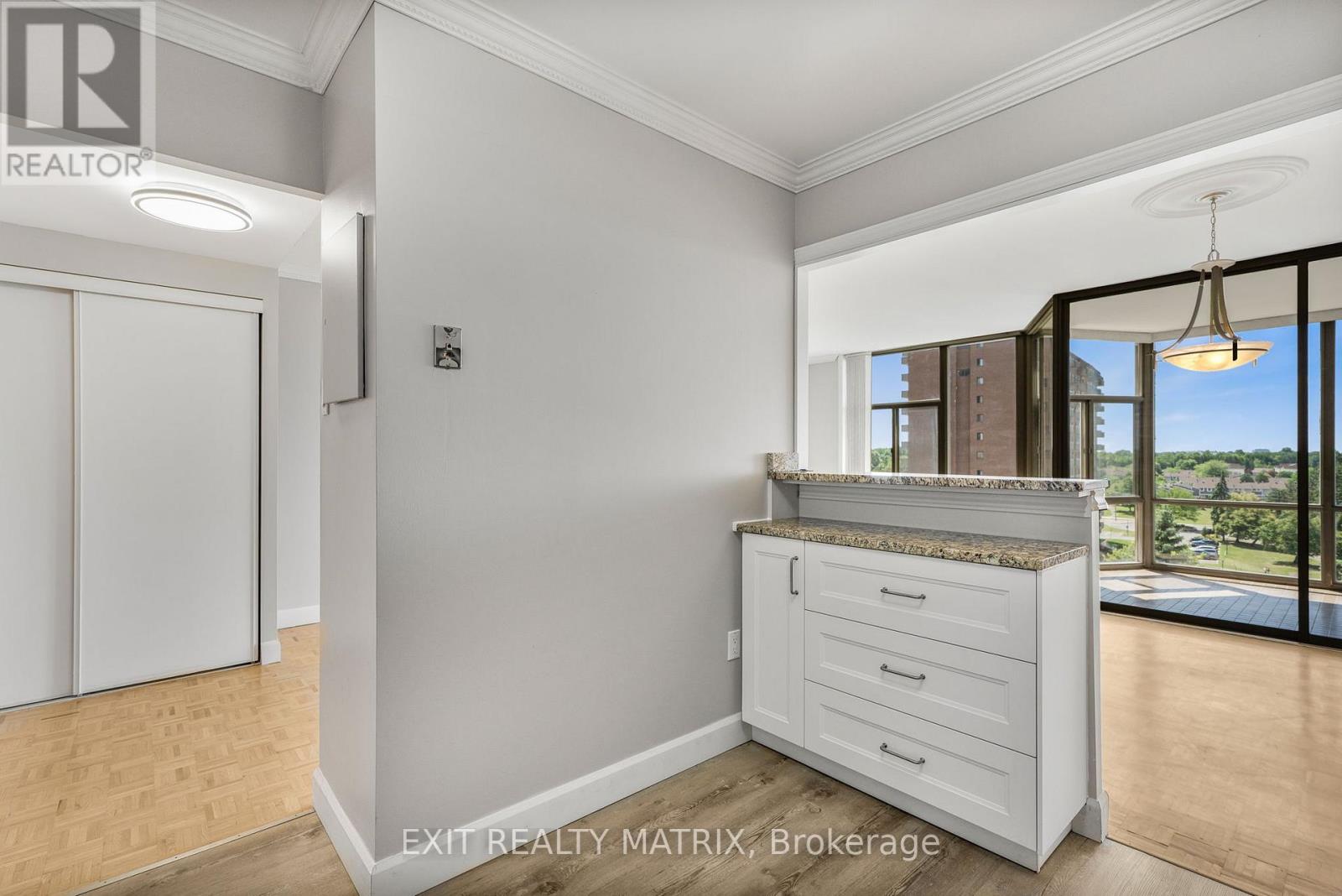 705 - 2759 Carousel Crescent