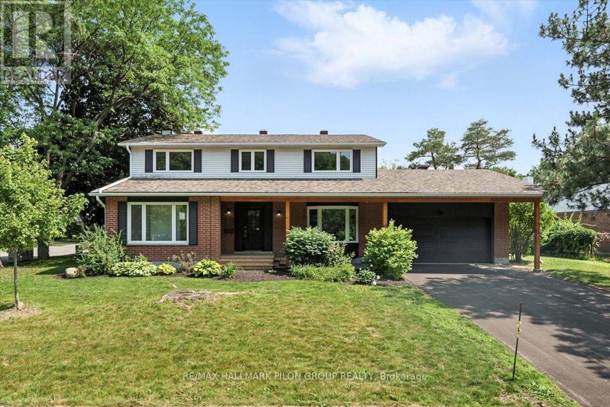 126 Hawk Crescent