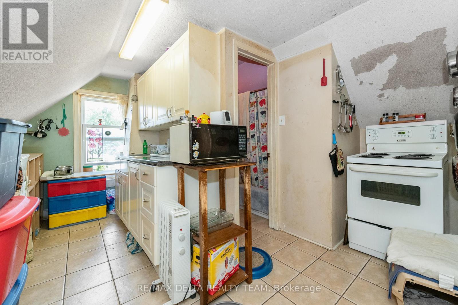 439 Booth Street, Unit 437