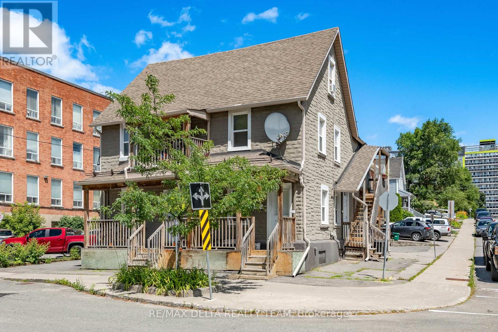 439 Booth Street, Unit 437