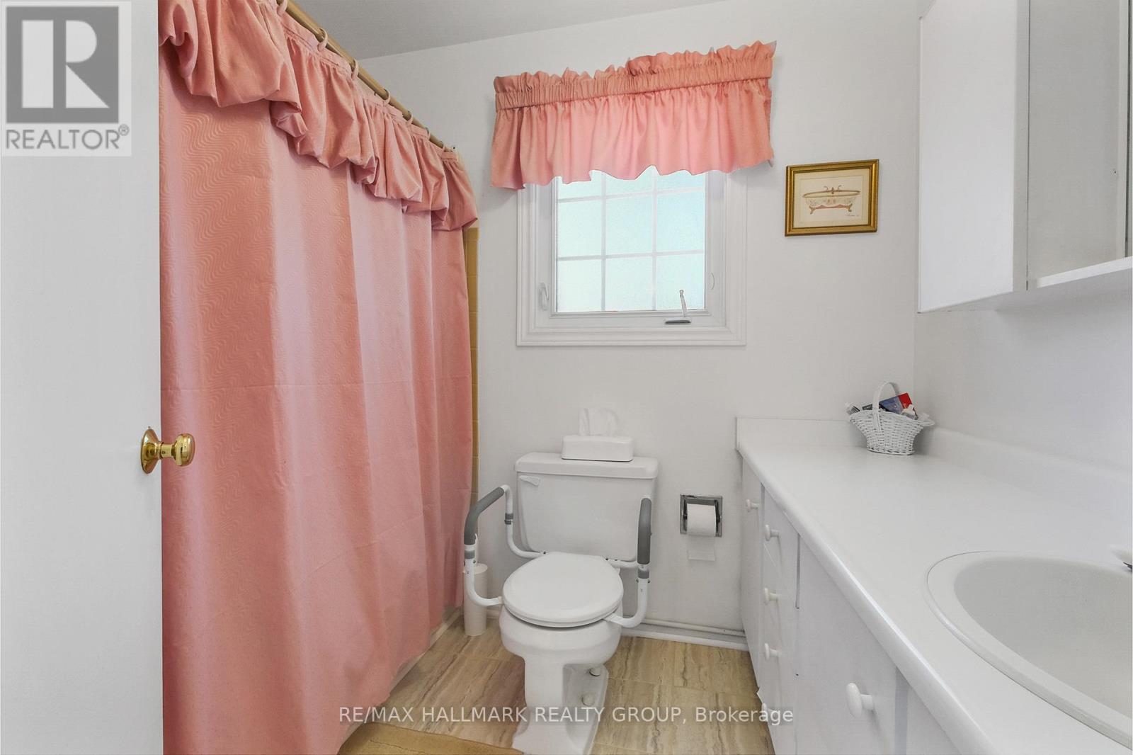 625 Trelawny Private