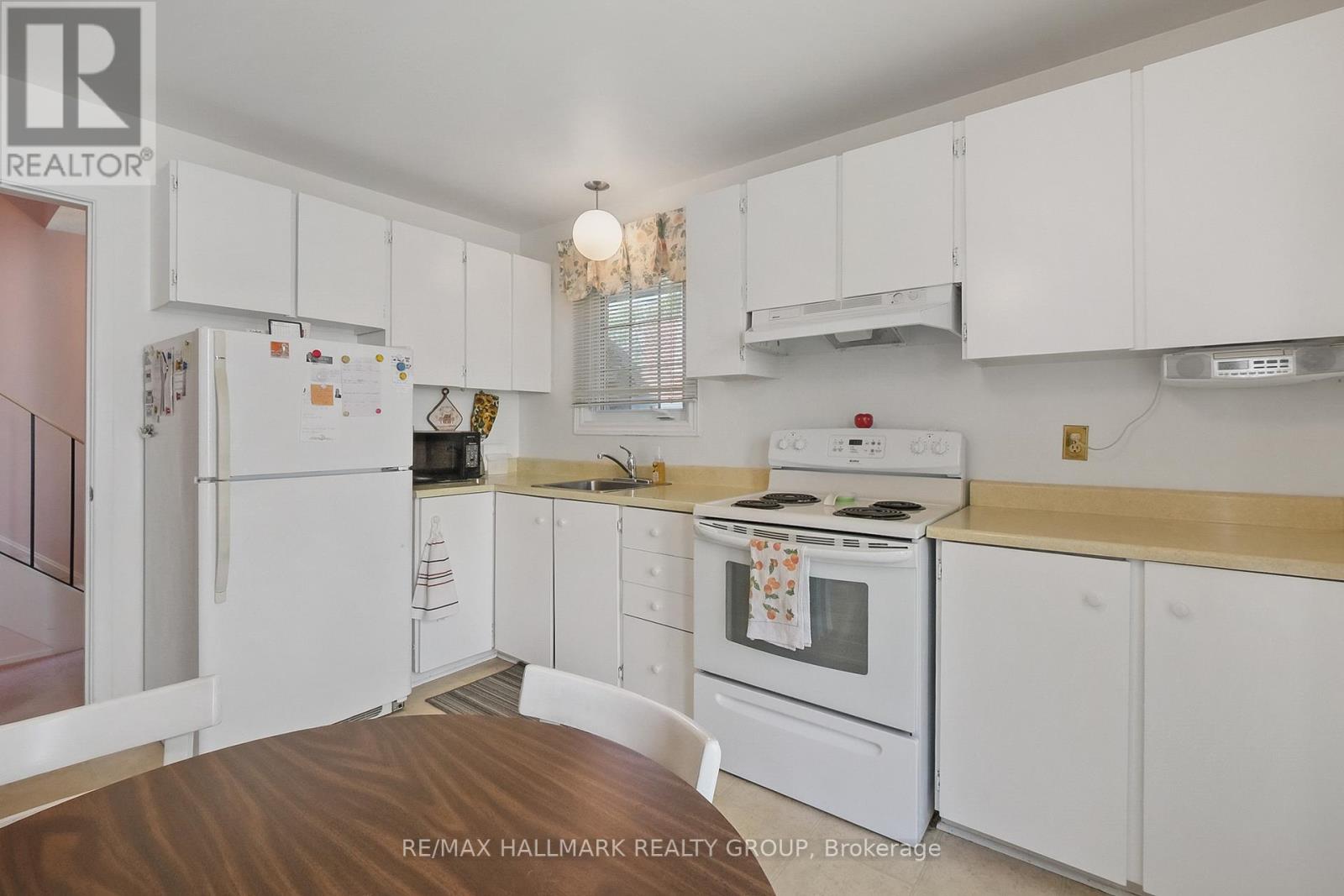 625 Trelawny Private