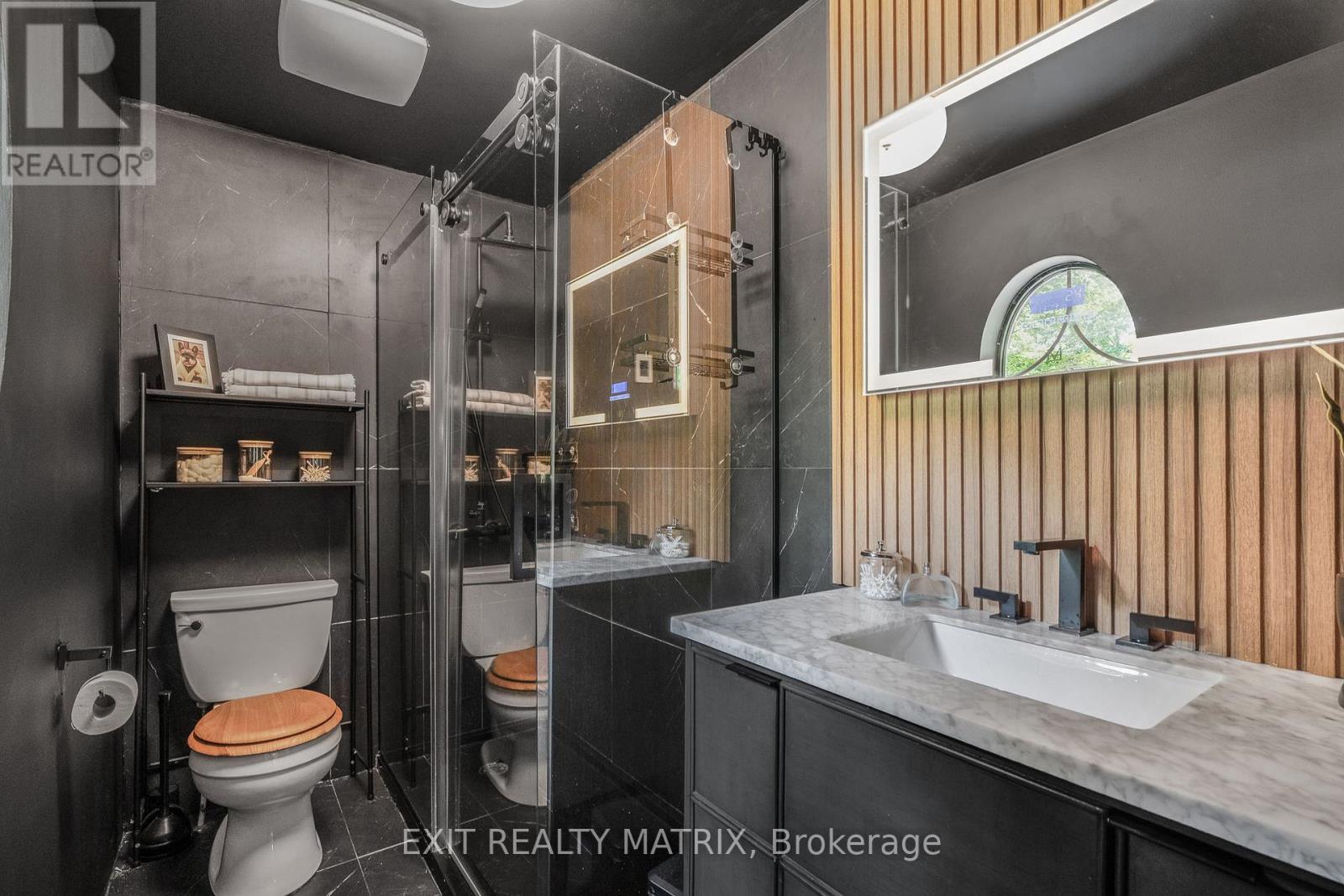 1271 Georges Vanier Drive