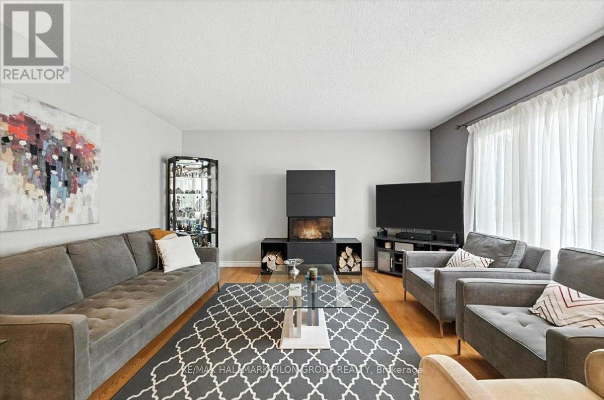 3351 Chilliwack Way