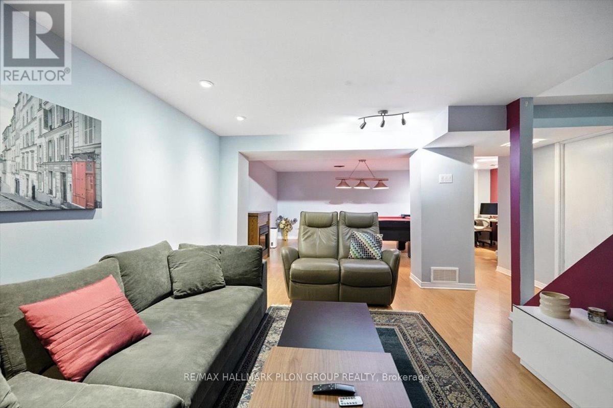 3351 Chilliwack Way