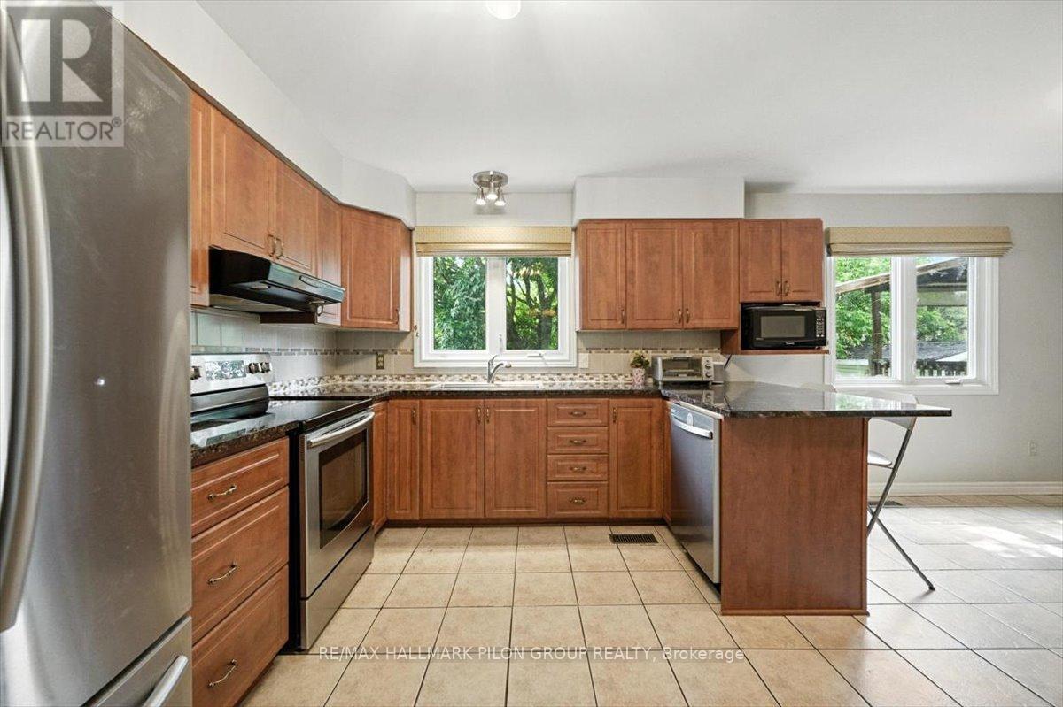 3351 Chilliwack Way