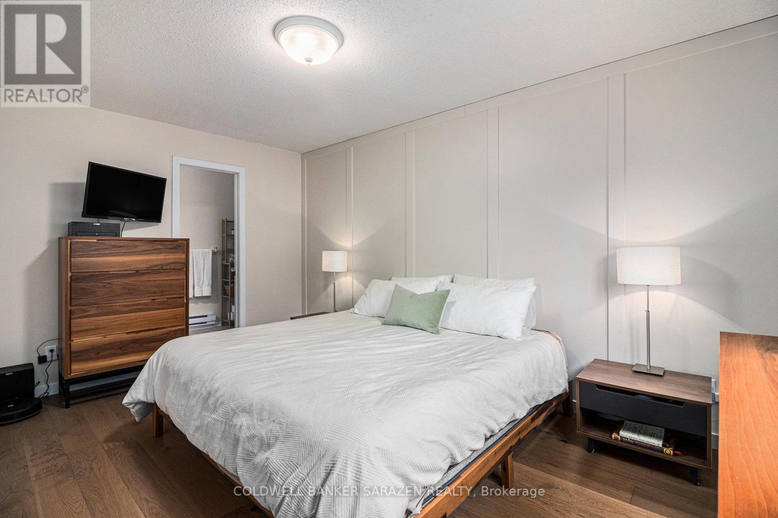 8986 Clelland Way