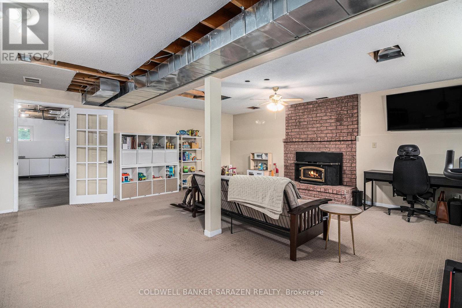 8986 Clelland Way