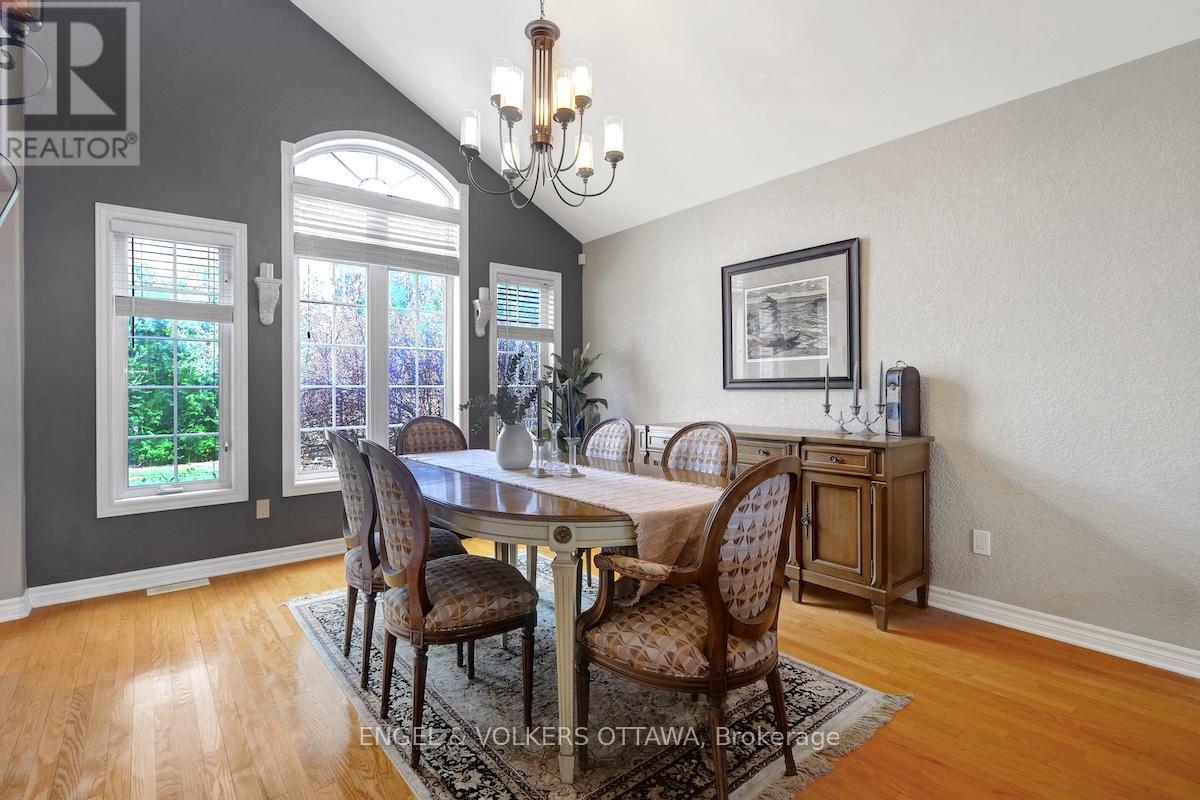 59 Frontenac Boulevard