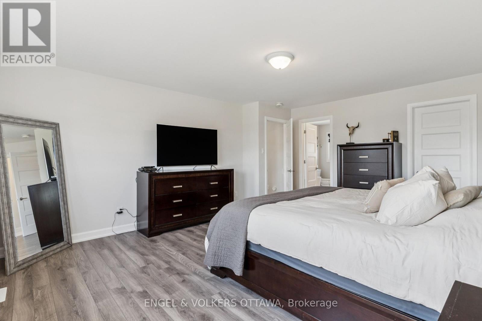 529 Lucent Street