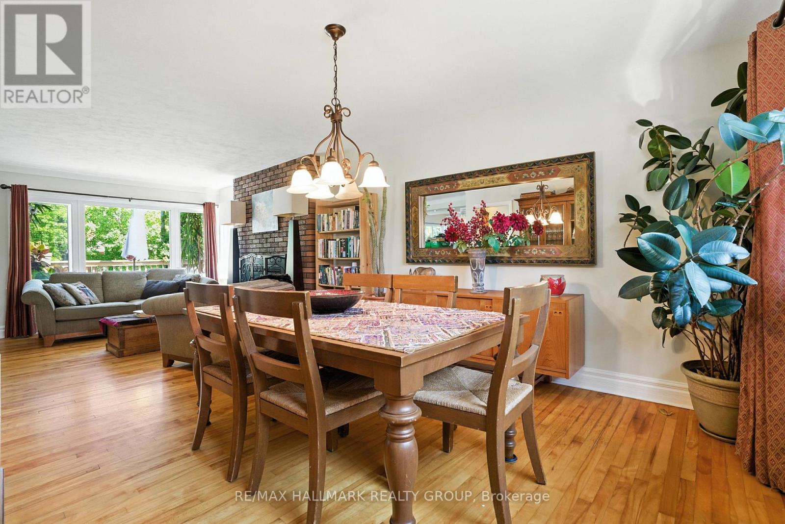 487 Wolffdale Crescent