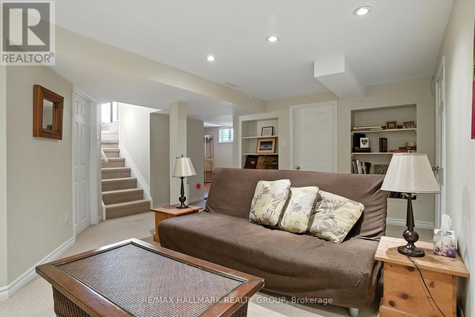 487 Wolffdale Crescent