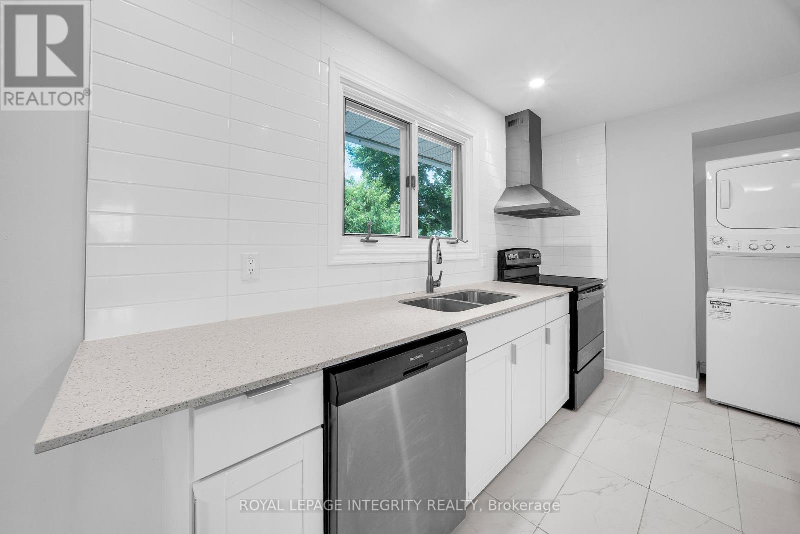 18 Sullivan Avenue
