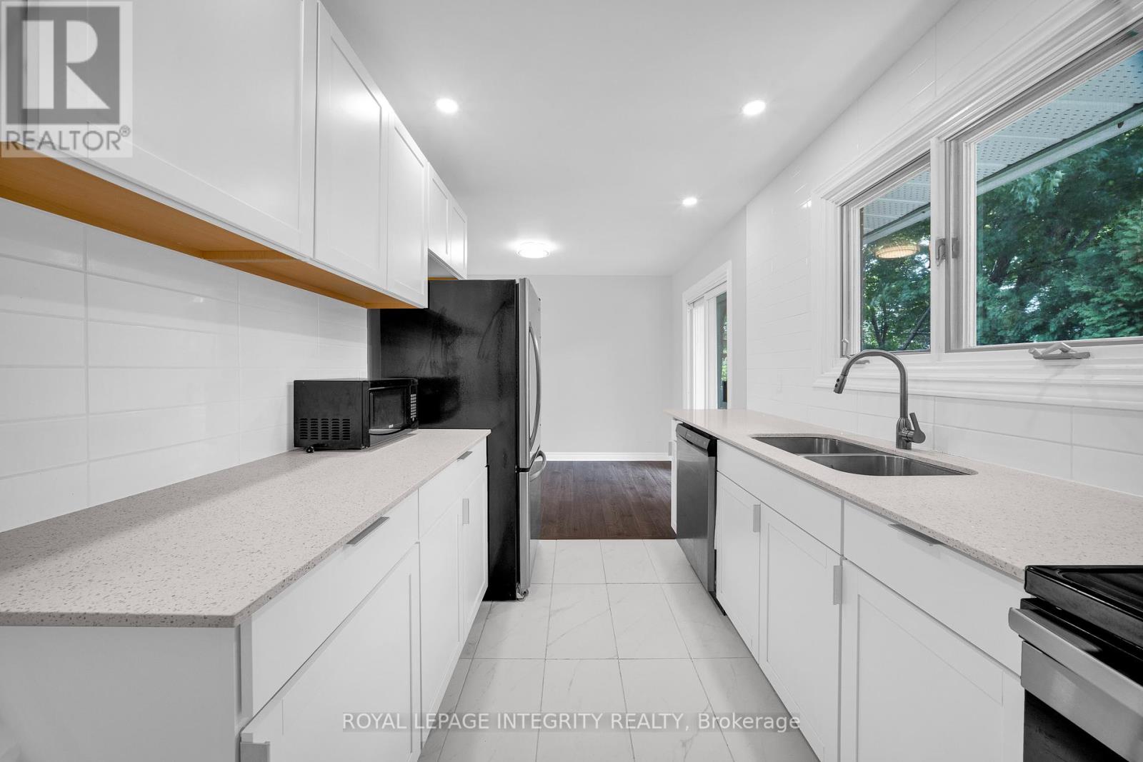 18 Sullivan Avenue