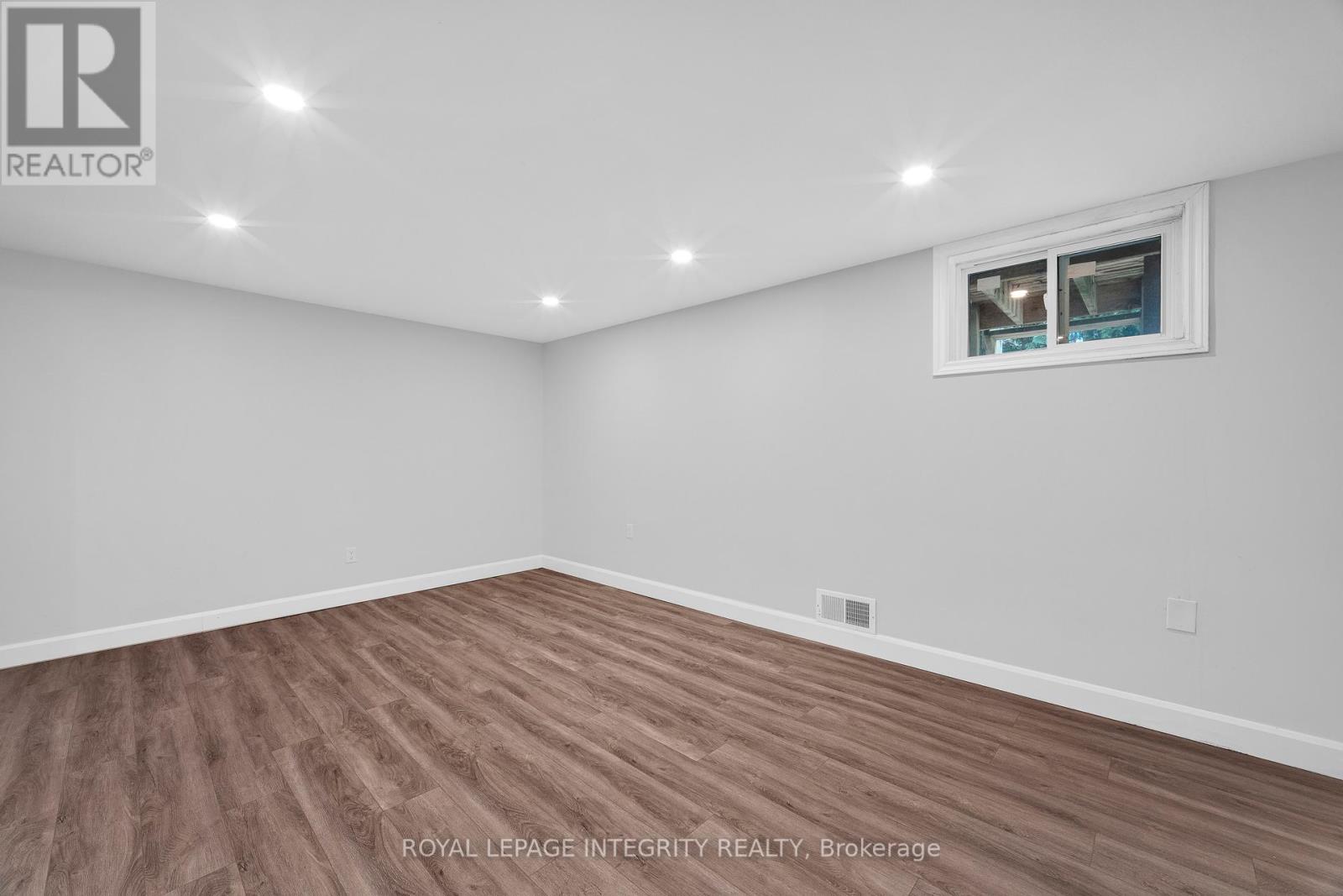18 Sullivan Avenue