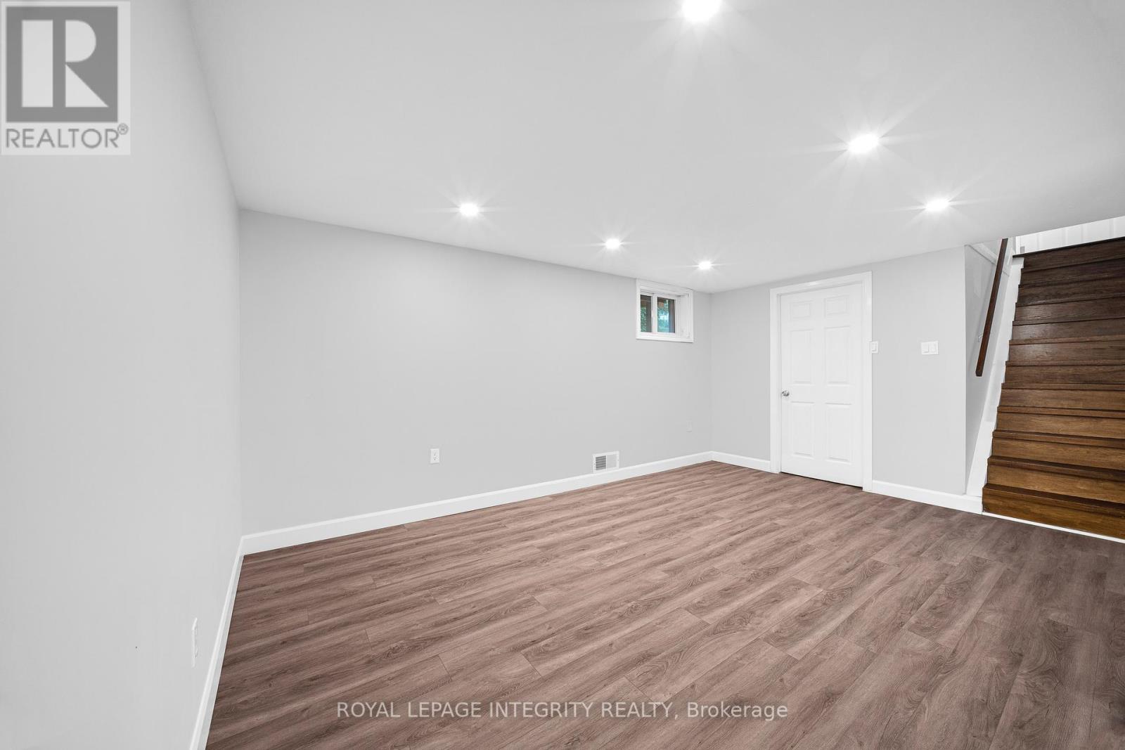 18 Sullivan Avenue