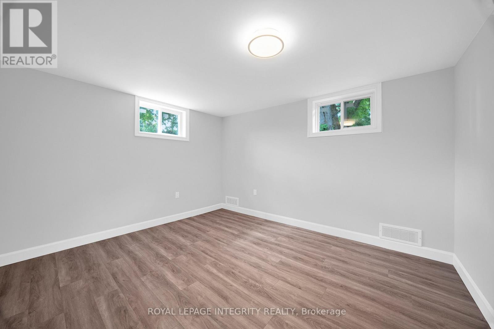 18 Sullivan Avenue
