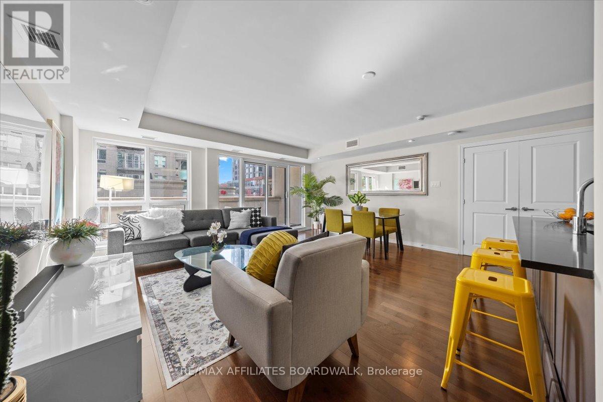 206 - 242 Rideau Street S