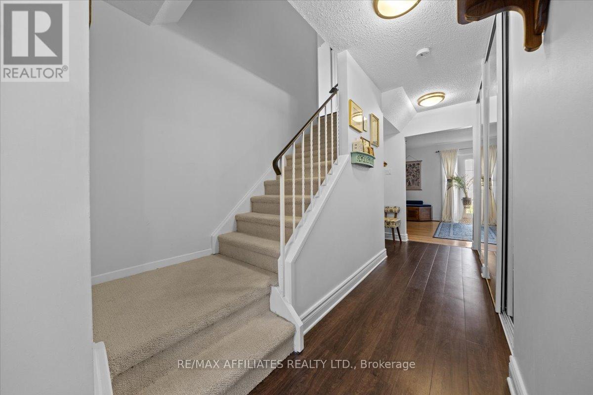 2530 Autumn Hill Crescent