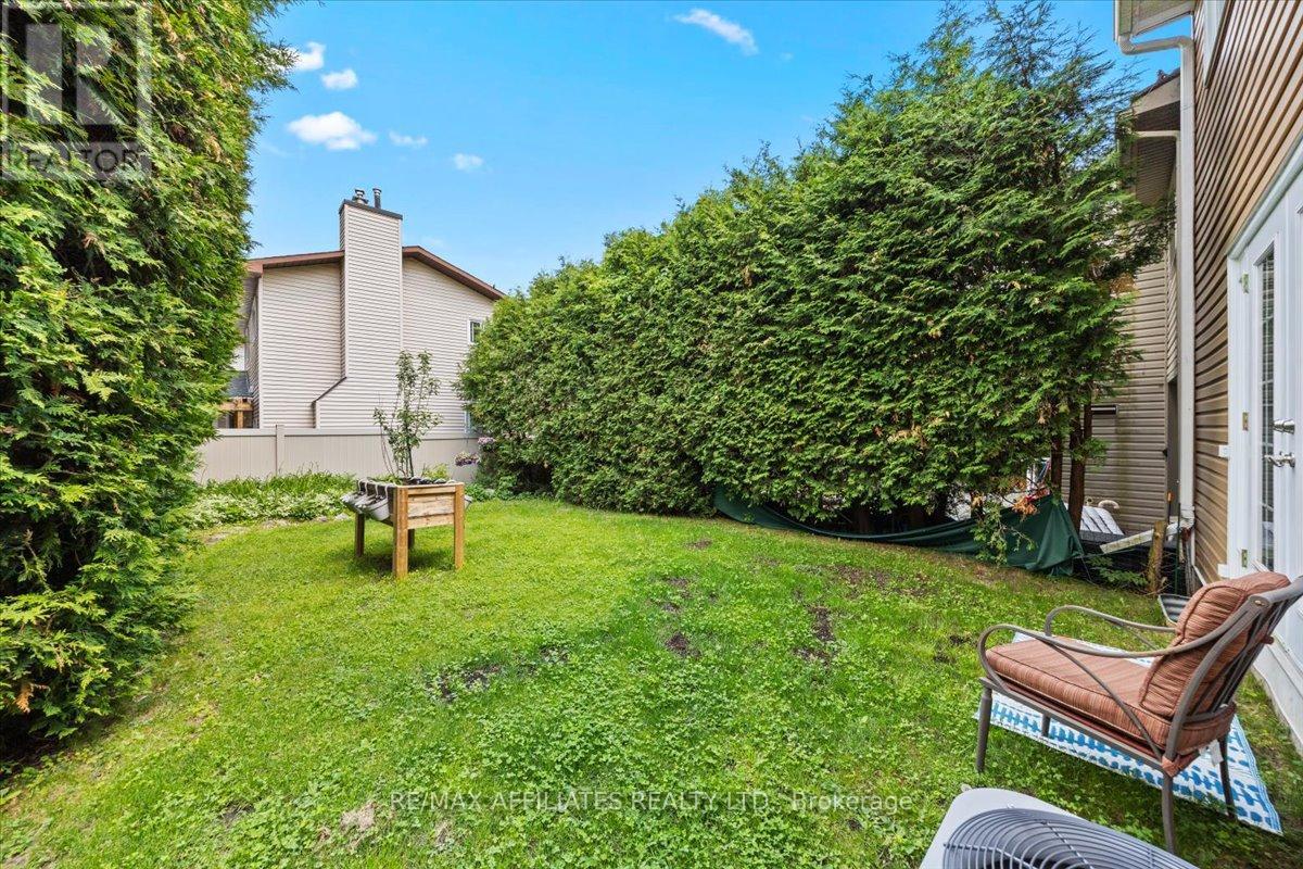 2530 Autumn Hill Crescent