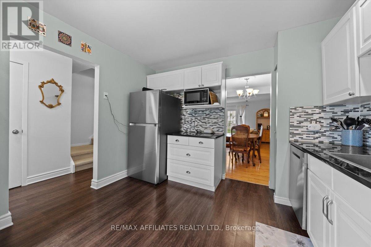 2530 Autumn Hill Crescent