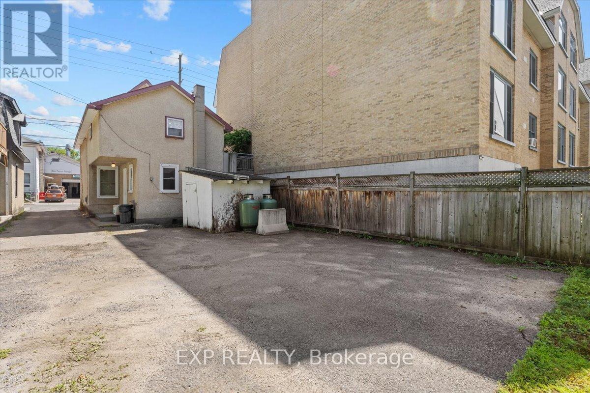 198 Hinchey Avenue