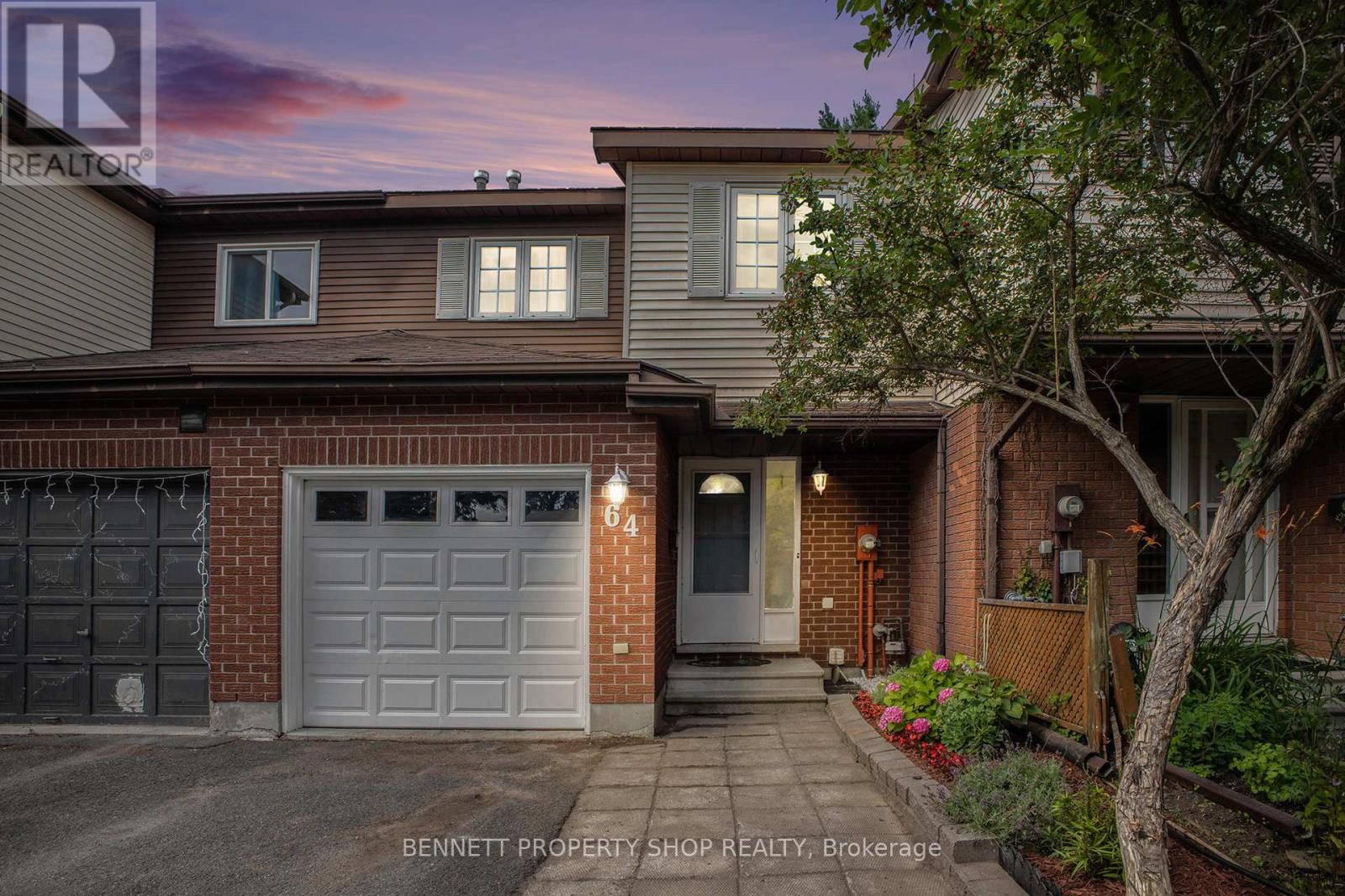 64 Shearer Crescent