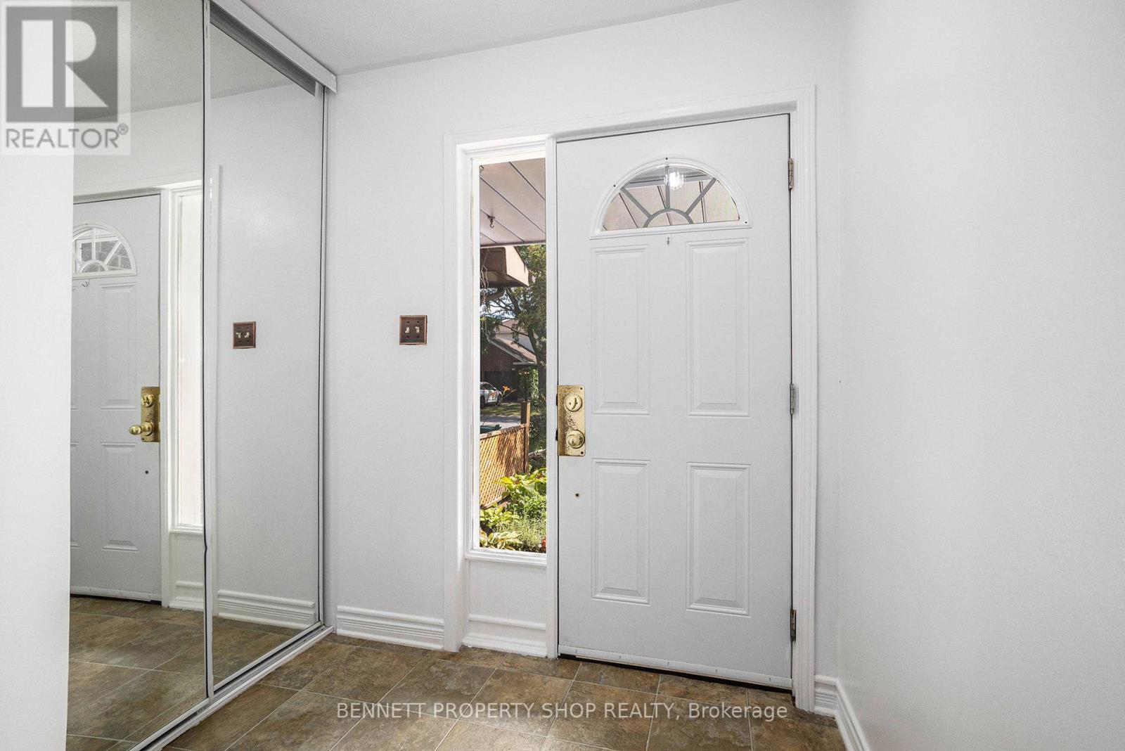 64 Shearer Crescent