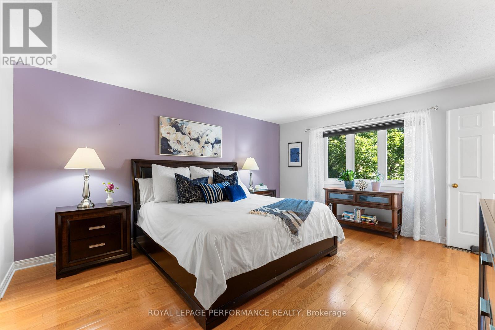 102 Shearer Crescent