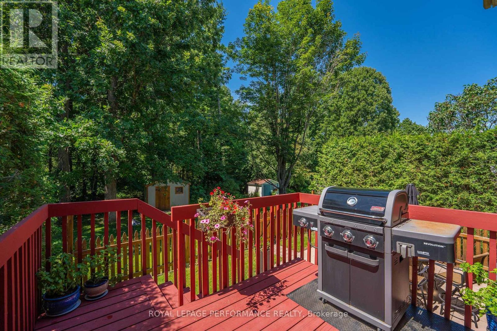 102 Shearer Crescent