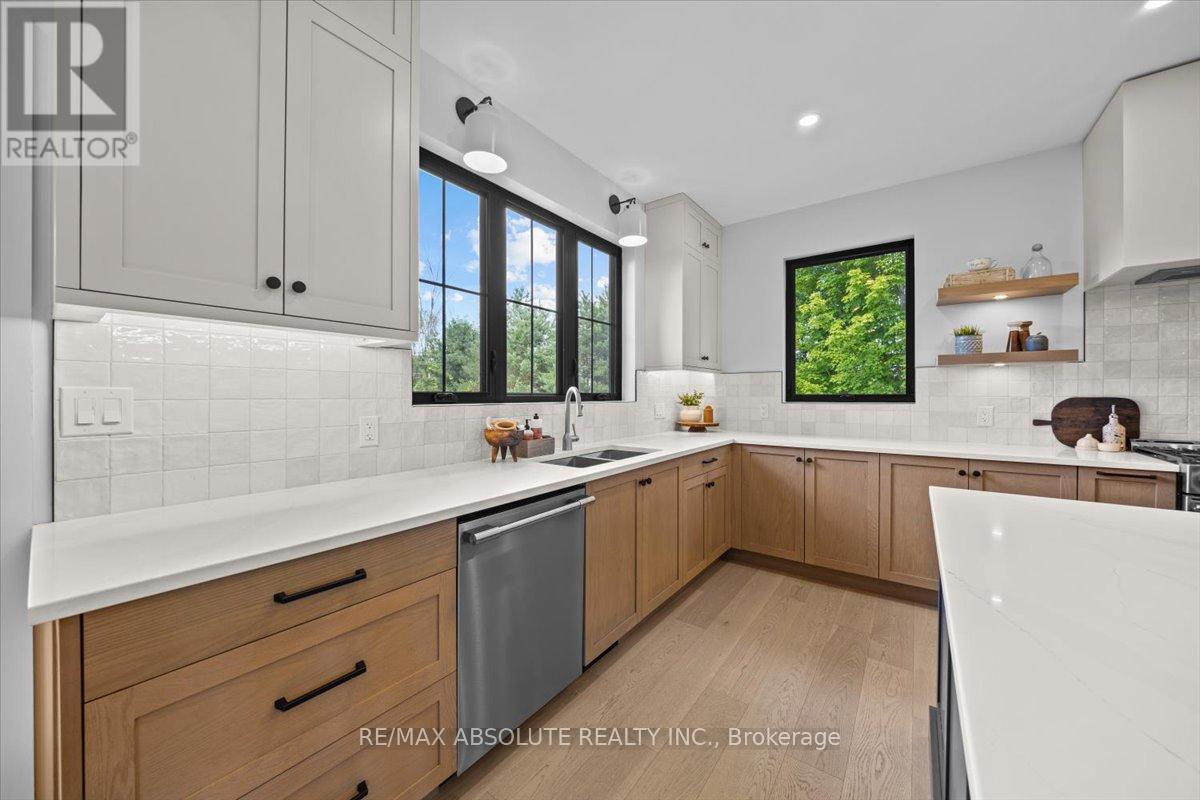 131 Beach Heights
