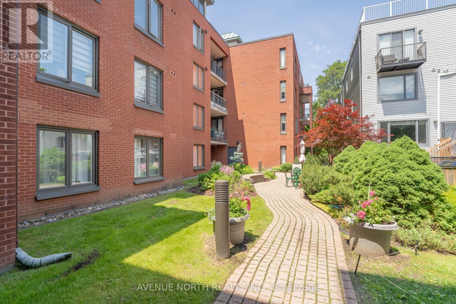 106 - 969 North River Road