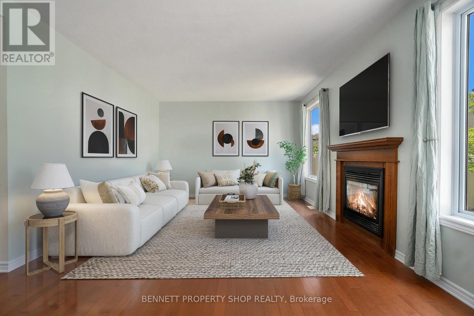 324 Fairlakes Way
