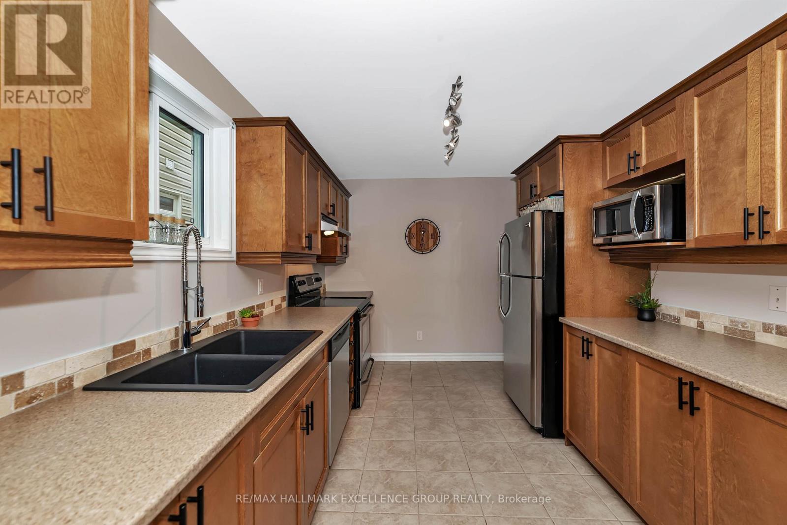 1006 Docteur Corbeil Boulevard