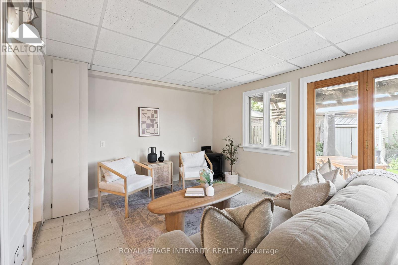 29 Strathcona Avenue