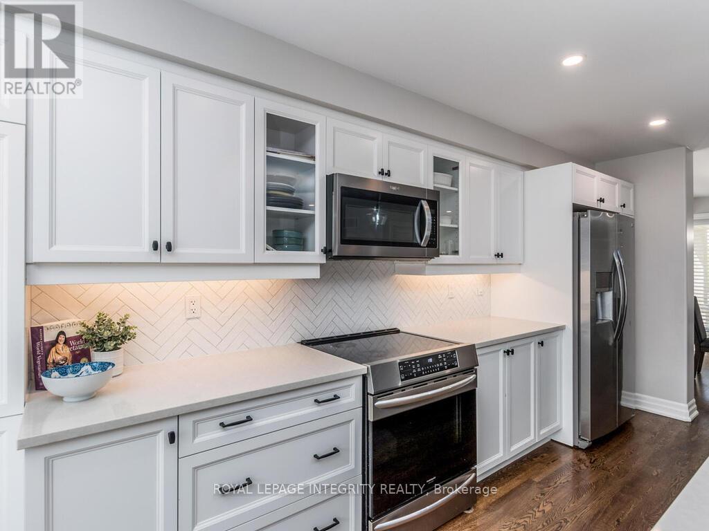 333 Proud Walk Street